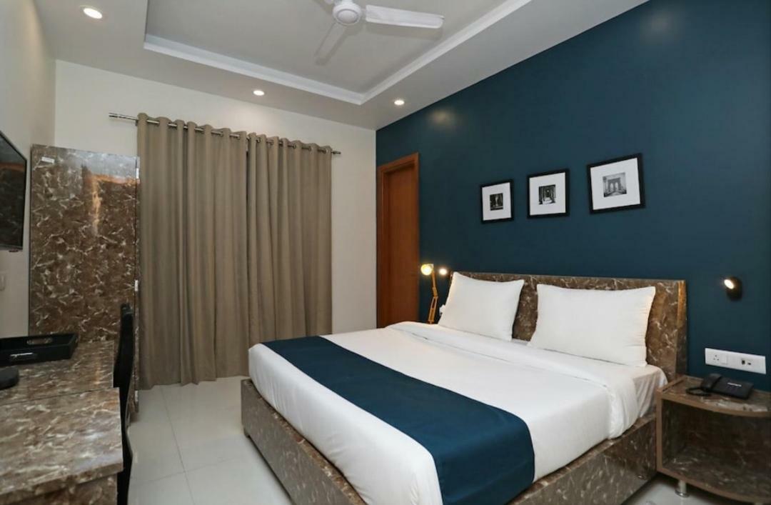 Hotel Galaxy Inn Gurgaon Exterior foto